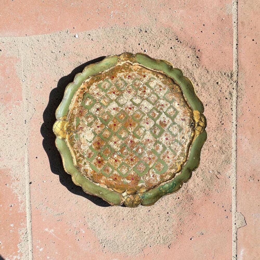 Vintage Italian Florentine Round Tray Green Gold Gilt Wood Scalloped Vanity